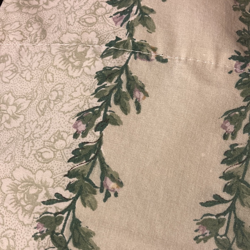 Vintage Dan River Mint Green Floral, No Iron Percale, King Size Pillowcases (2) - Picture 5 of 6